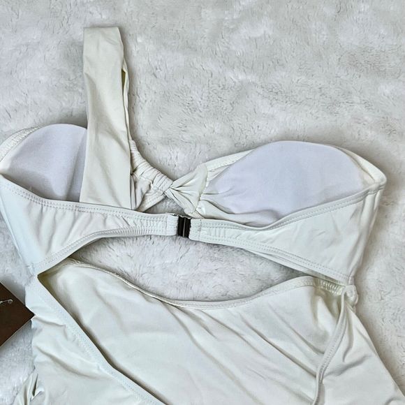 Envya Gina Asymmetric One Piece Swimsuit Oasis White Cream Cut Out Size Large - Picture 6 of 7